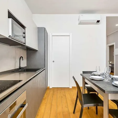 Yellove * 斯培西亚